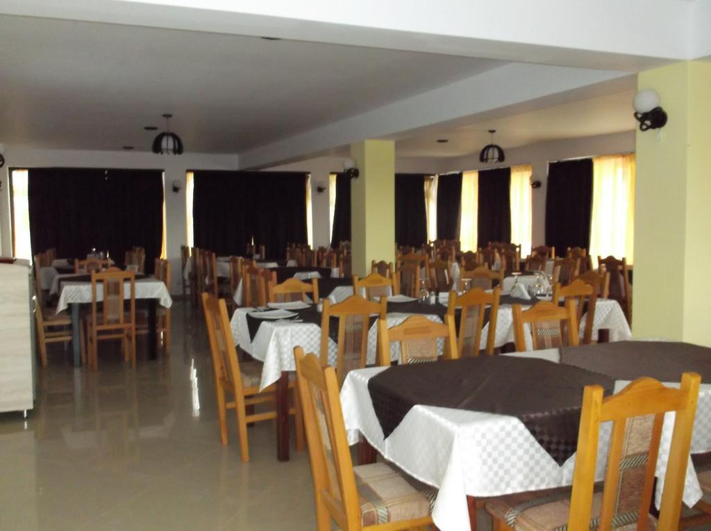 Vila Dora Hotel Costinesti Ngoại thất bức ảnh